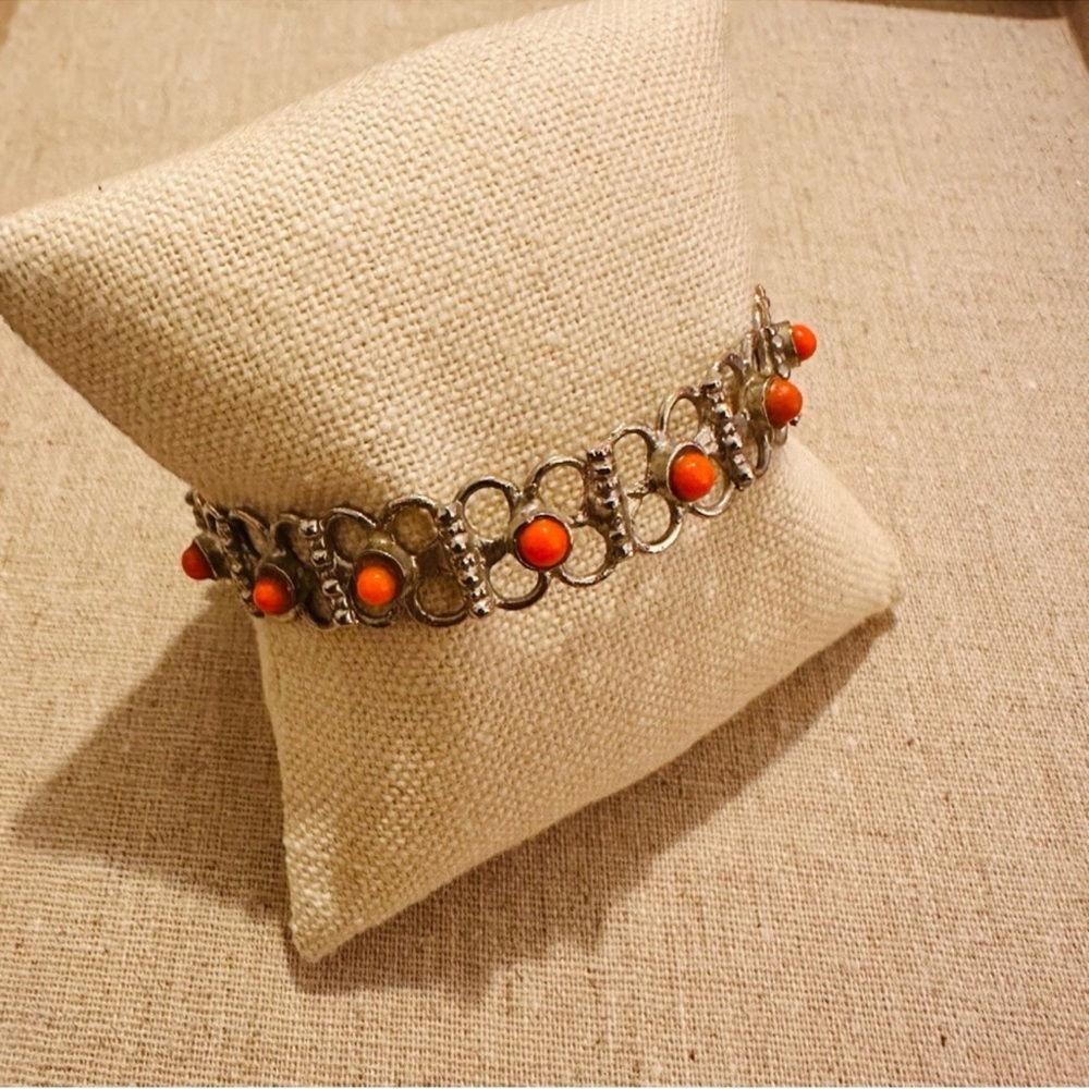 Vintage Silver Coral Bracelet - Picture 6 of 6